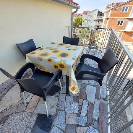 House Slavka Appartement Vodice