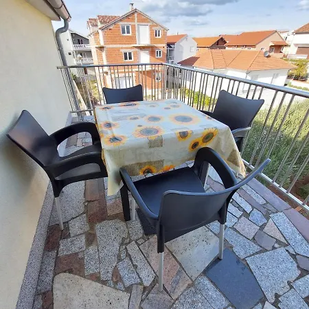 House Slavka * Vodice