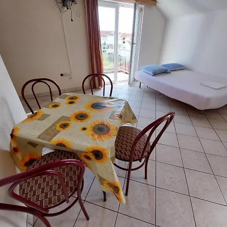 Apartment House Slavka Vodice
